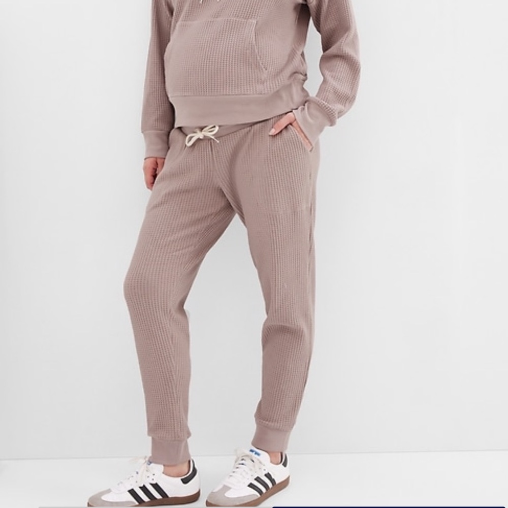 Maternity waffle jogger pants